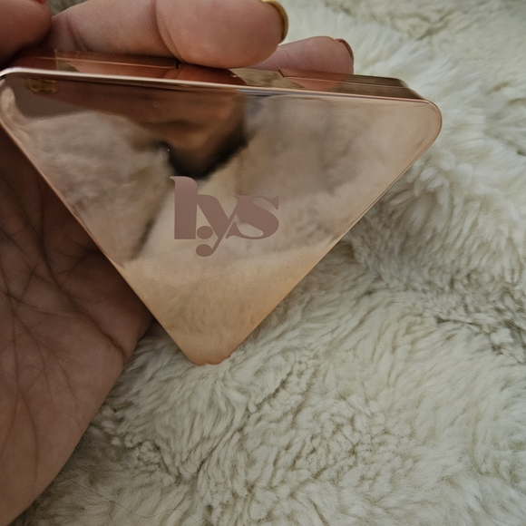 Rose Gold Compact Setting Powder - Picture 5 of 6